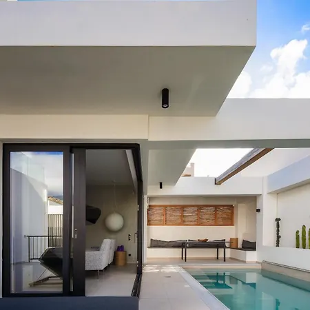 Mayeia Villa