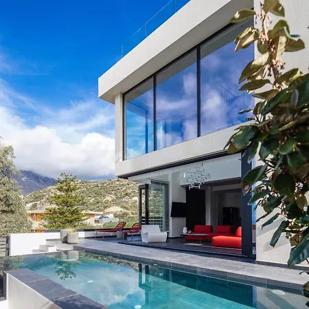 Mayeia Villa *